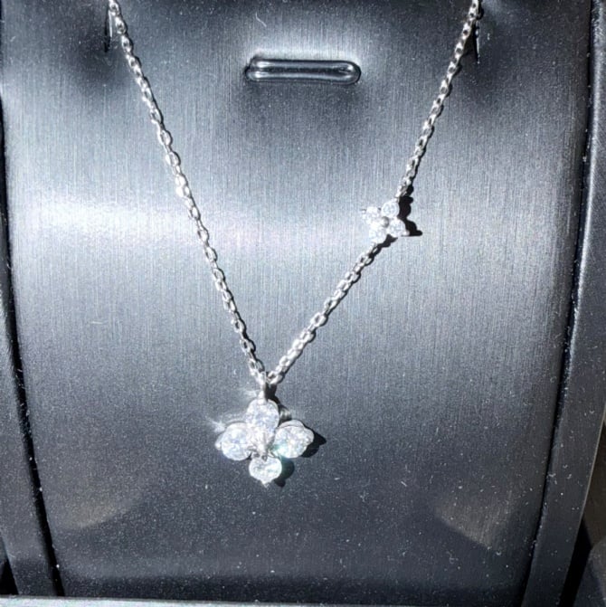 STAR BUY - XHS MOSSINITE CLOVER NECKLACE (1065)